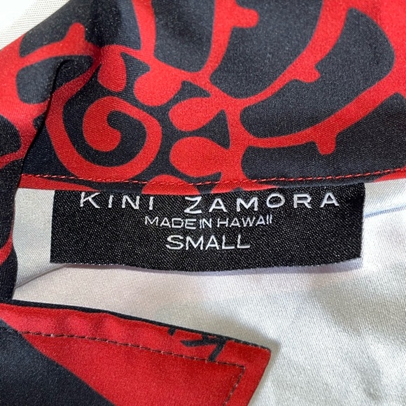 Men's Hawaiian Kini Zamora size small red and black button down shirt - Picture 6 of 6